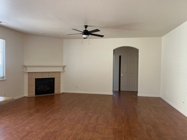 Building Photo - Easy living