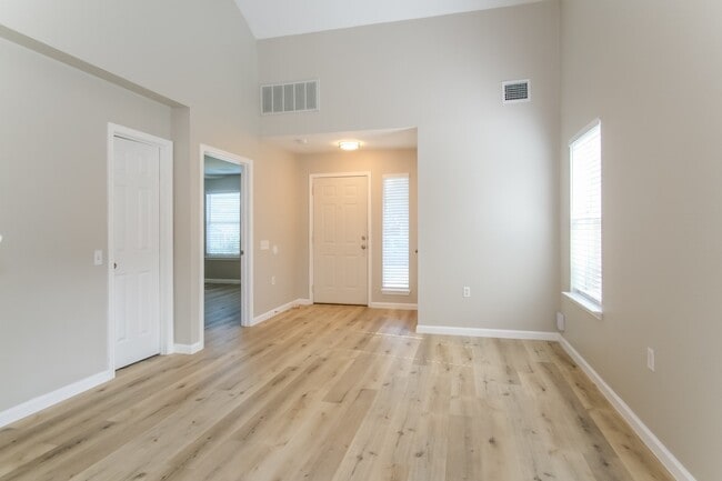 Building Photo - 17801 Powder Creek Dr