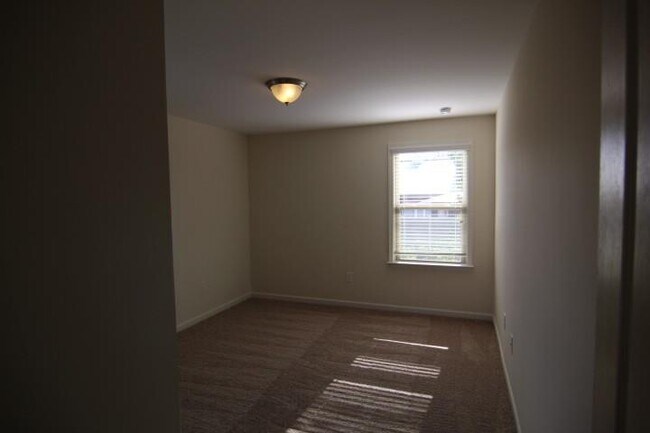 Building Photo - 8305 Harlond Way