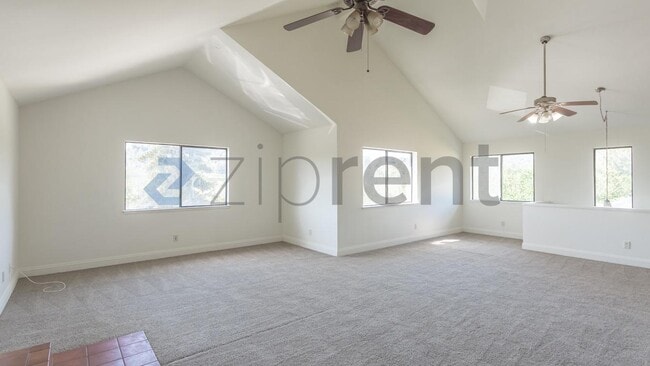 Building Photo - 196 Browns Valley Rd