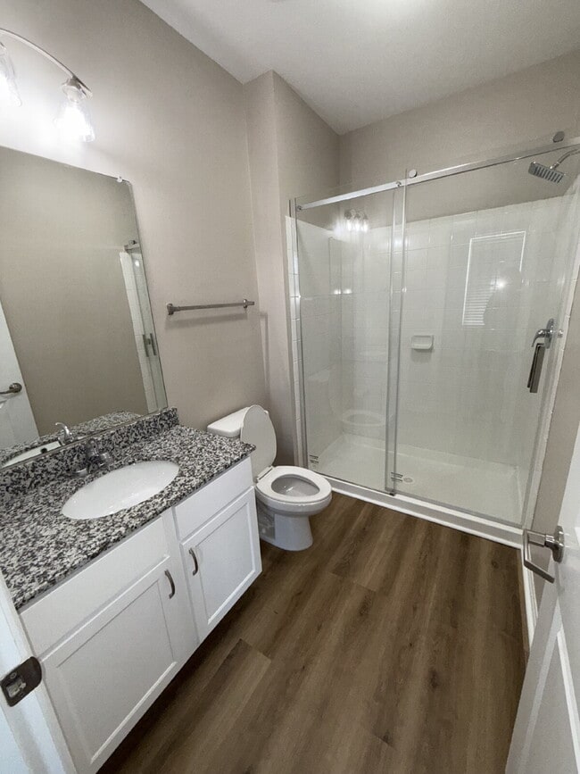 Building Photo - 222 Town Center Dr