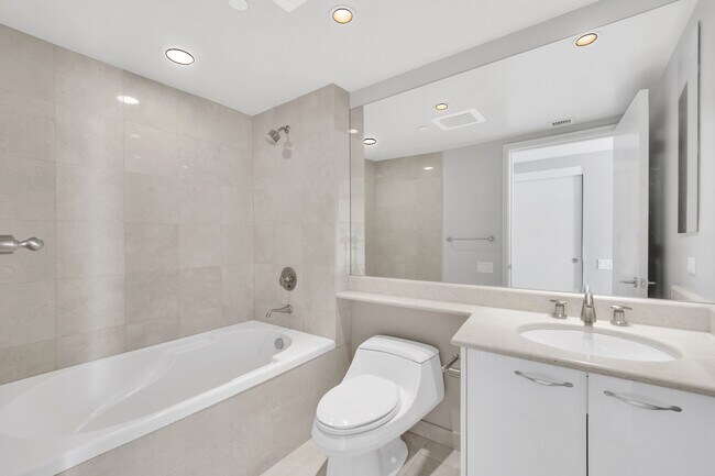 Building Photo - 2777 Paradise Rd