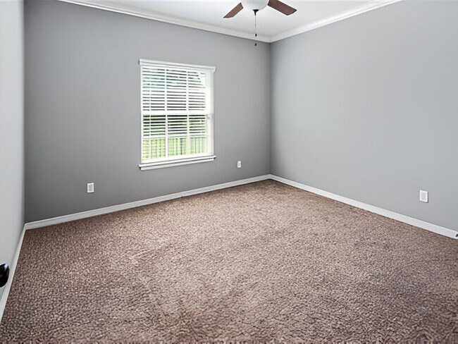 Master Bedroom - 301 Southwest Pky