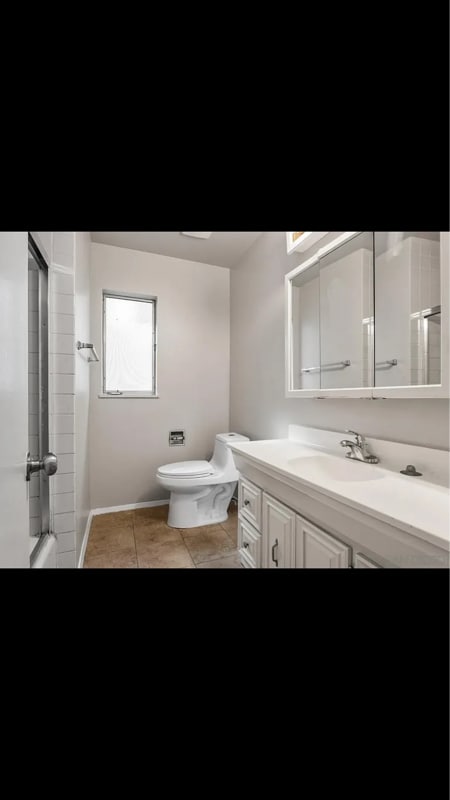 Building Photo - 5659 Raymar Ave