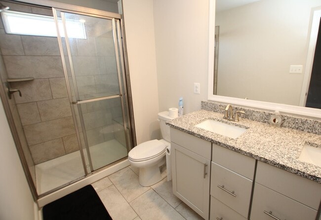 Building Photo - Plantation Lakes a golf community with numerous amenities for residents to enjoy.