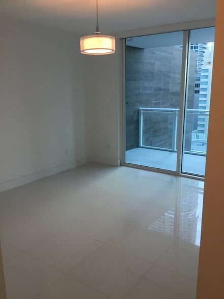 Building Photo - 1080 Brickell Ave
