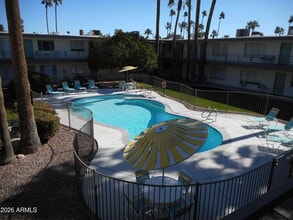 Building Photo - 6805 E 2nd St