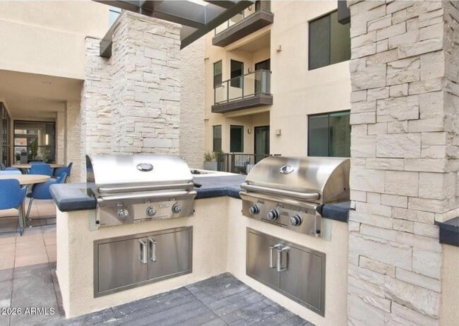 Building Photo - 7300 E Earll Dr