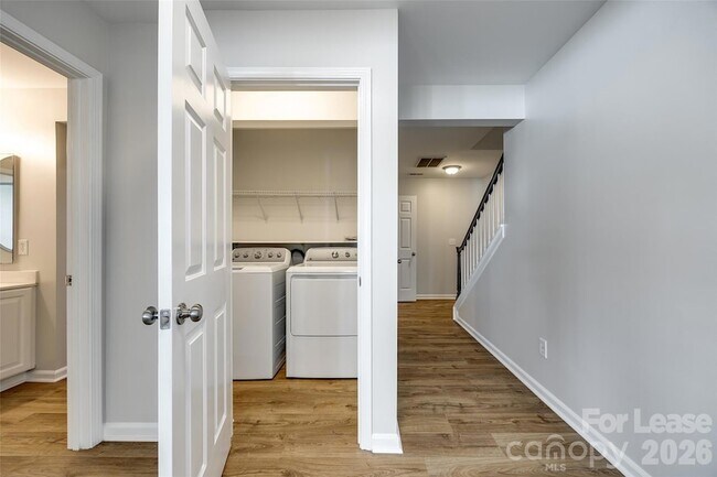 Building Photo - 12326 Verdant Ct