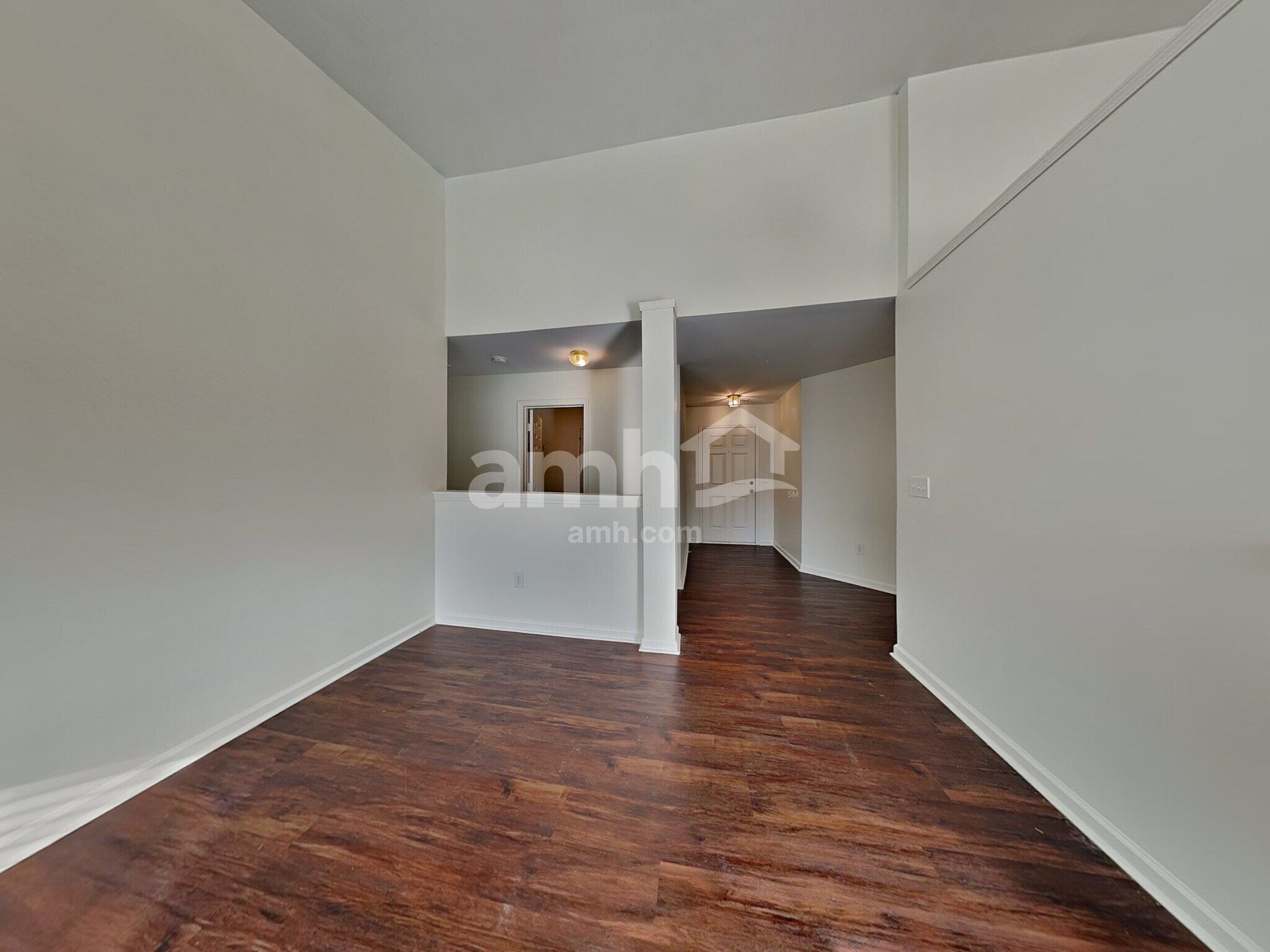 Building Photo - 218 Bellport Dr