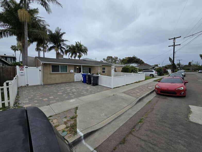 Building Photo - 2661 Magnolia Ave