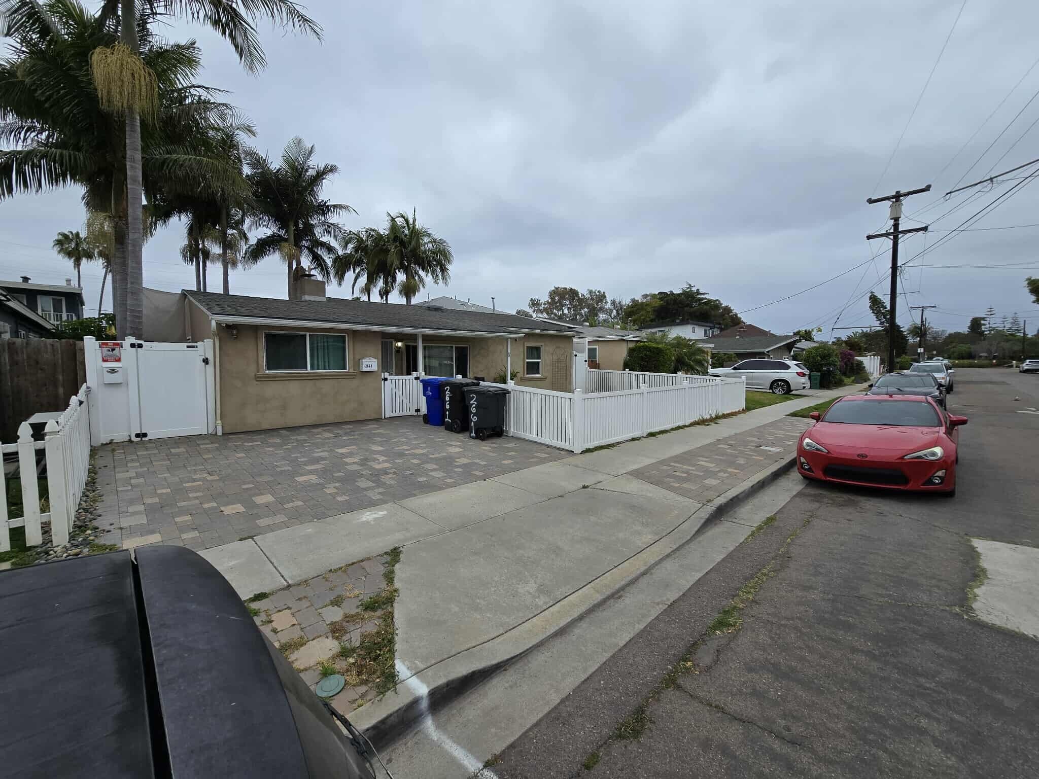 2 Car Parking Driveway - 2661 Magnolia Ave