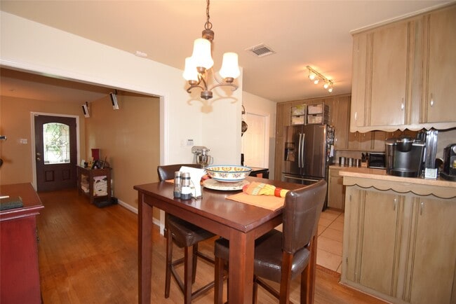 Building Photo - 1130 Stonecrest Dr
