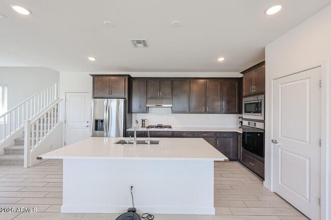 Building Photo - 3361 S 179th Dr
