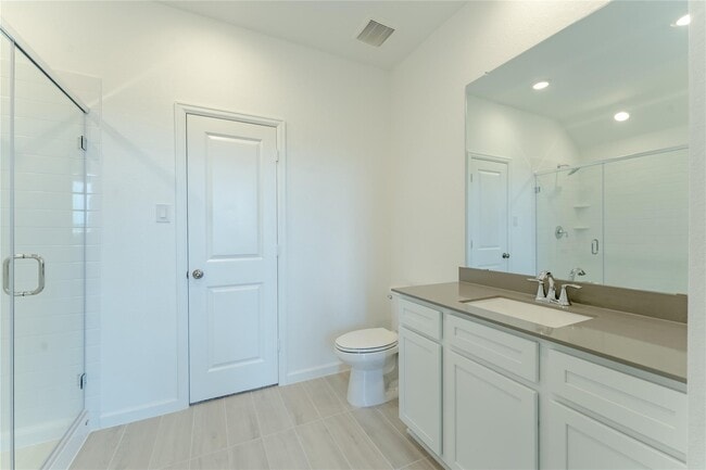 Building Photo - 5511 Holly Hvn Ct