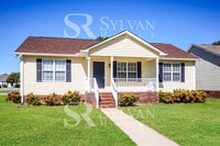 Building Photo - Come check out this beautiful home in Midway East.