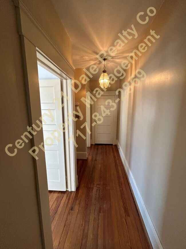 Building Photo - Beautiful 3 Bedroom 1 Bath Home in Dallastown Schools with a Large detached 2 Car Garage