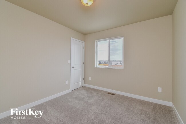 Building Photo - 10345 Luneth Dr