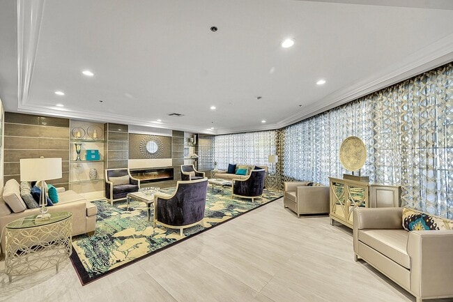 Building Photo - 5267 Europa Dr