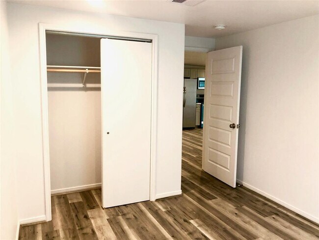 Building Photo - 2680 FM 517 Rd E