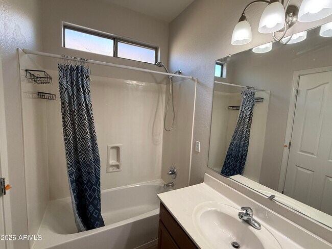 Building Photo - 2667 E Canyon Creek Dr