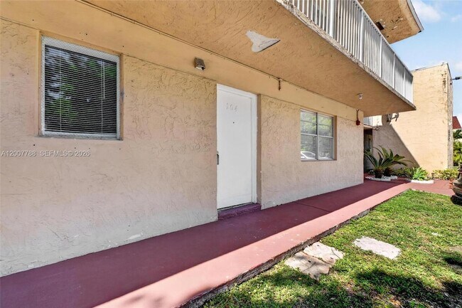 Building Photo - 240 NW 107th Ave