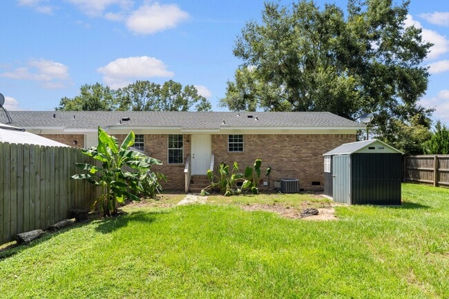 Building Photo - 20952 Liberty Ln