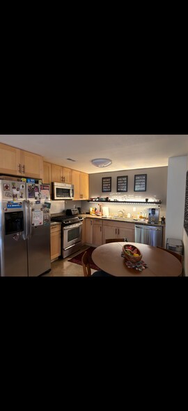 Building Photo - 3839 Letitia Ave S