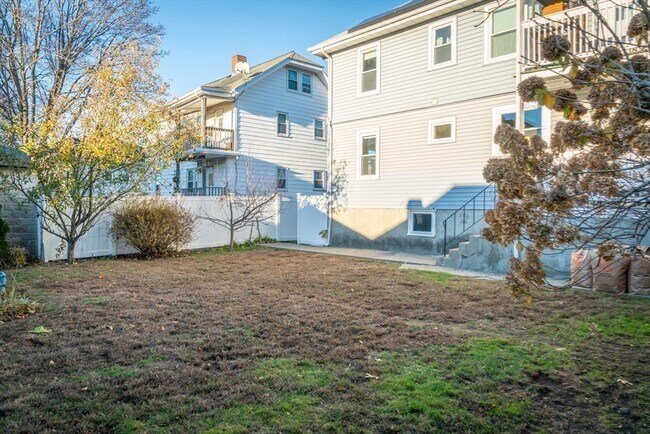 Building Photo - 15 Pembroke St