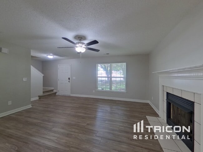 Building Photo - 1005 Alston Hill Dr