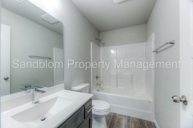 Building Photo - FOR LEASE | Bixby West | Available Now!