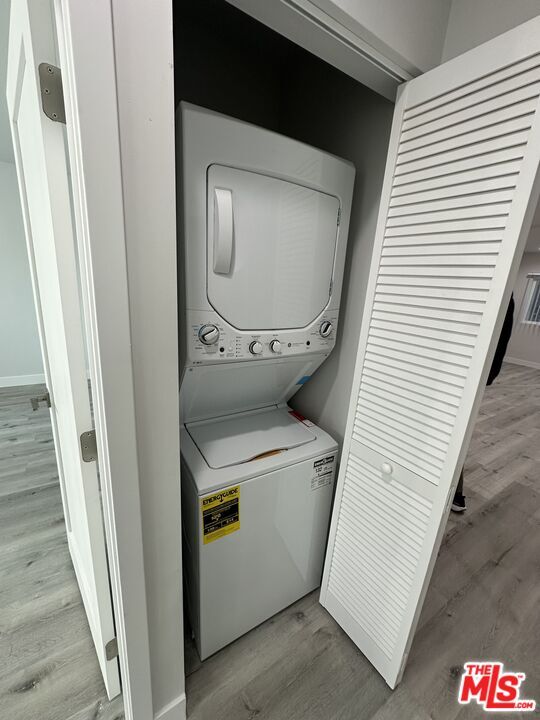 Building Photo - 8360 Blackburn Ave