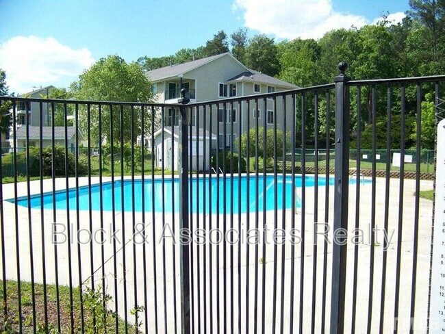 Building Photo - 3351 Galleria Dr