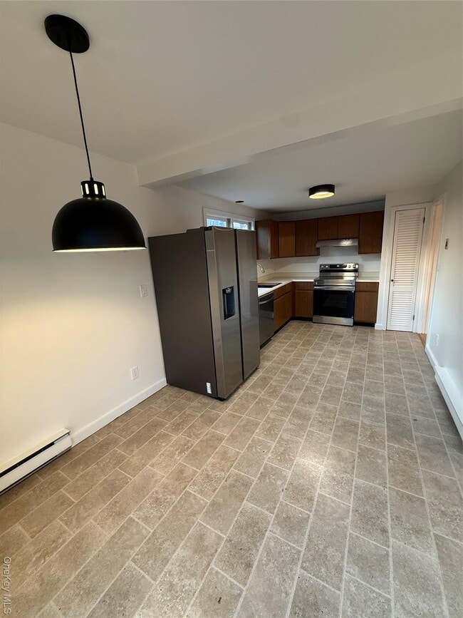 Building Photo - 55 Hillside Ave