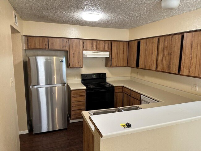 Building Photo - 12244 Bob White Dr