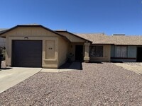 Building Photo - North Phoenix 2 bedroom Duplex