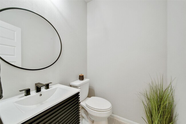 Building Photo - 7735 Wright Wood Dr