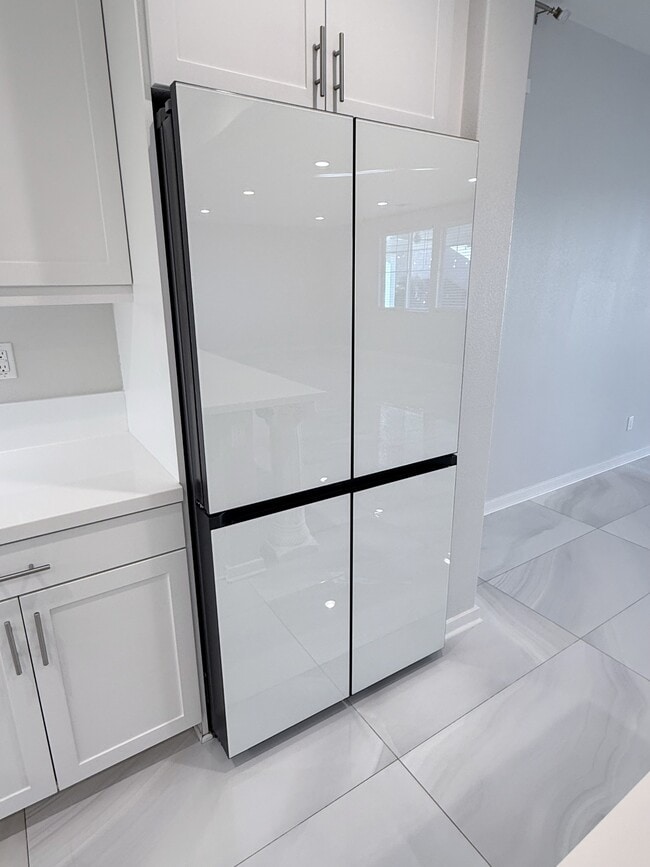 Building Photo - 31124 Hanover Ln