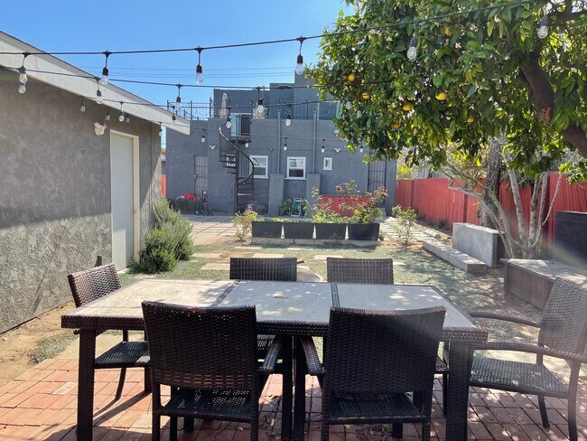 Building Photo - 1155 E 15th St