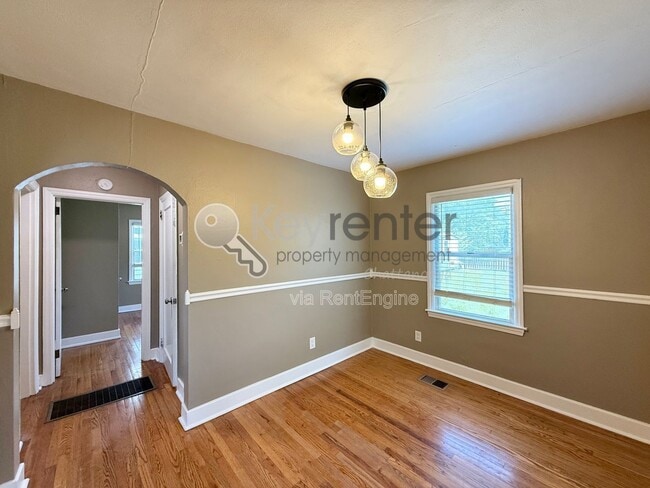 Building Photo - 308 Druid Ln