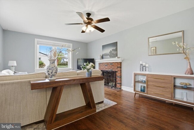 Building Photo - 713 S Towamencin Ave