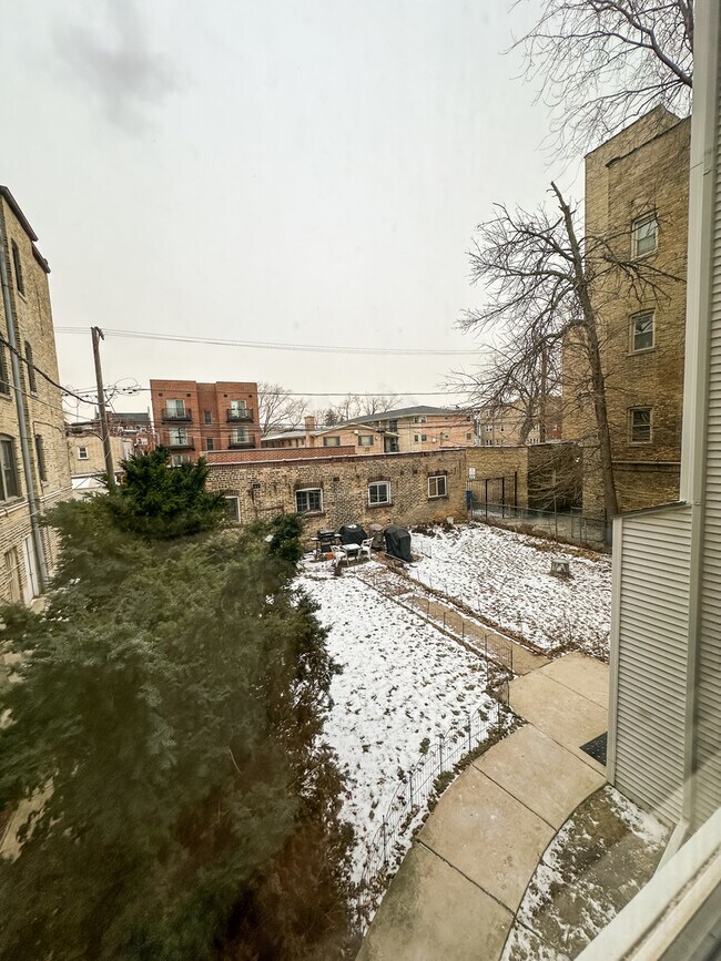 Building Photo - 4134 N Keystone Ave