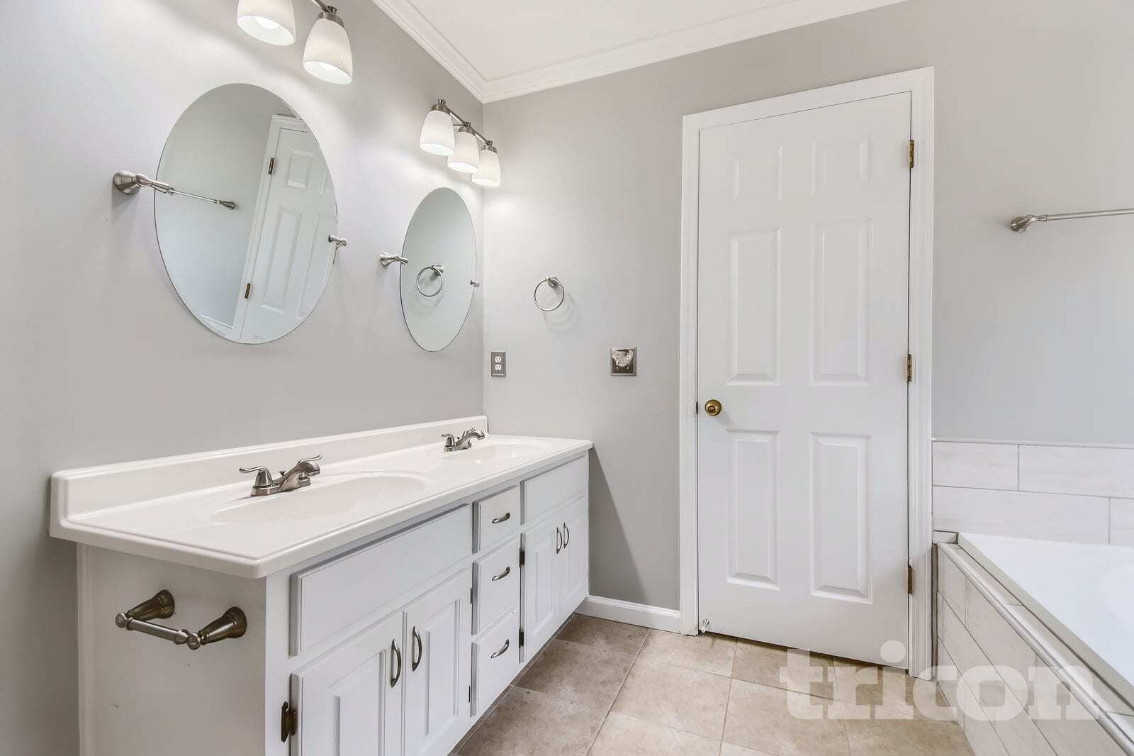 Building Photo - 2056 Staghorn Dr