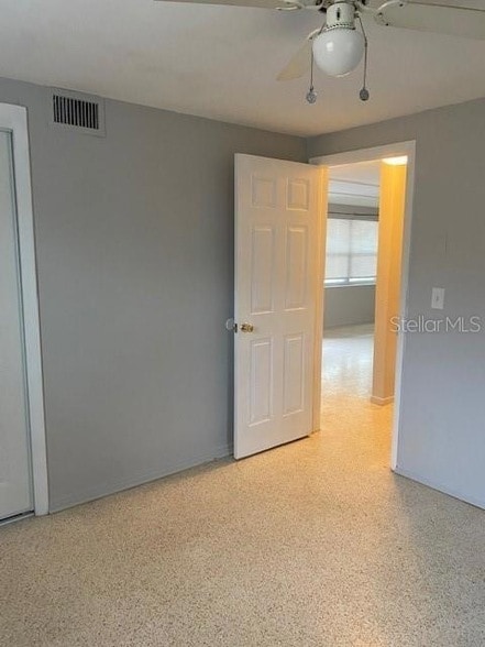 Building Photo - 3741 Kingsbury Dr