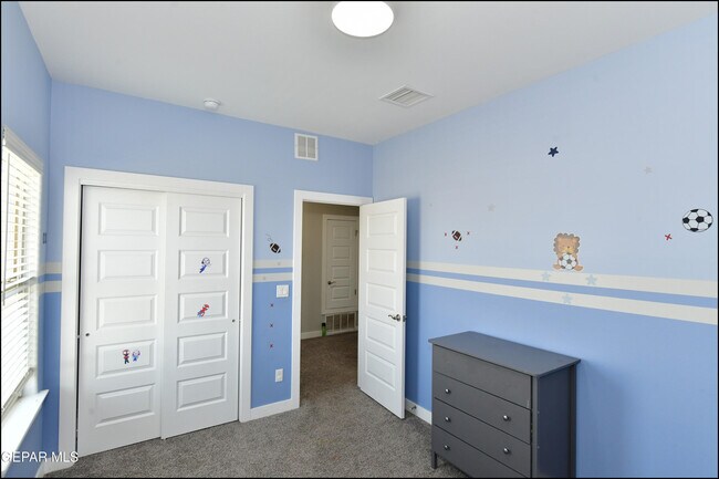 Building Photo - 205 Anglesy Pl