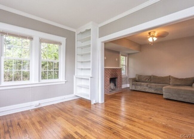 Building Photo - Cozy Home in Hopewell!