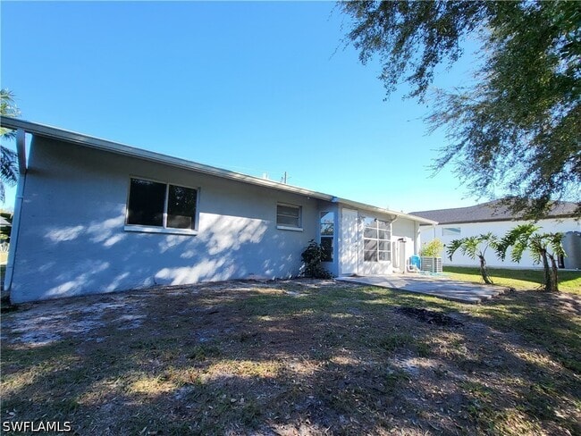 Building Photo - 6143 Hester Ave