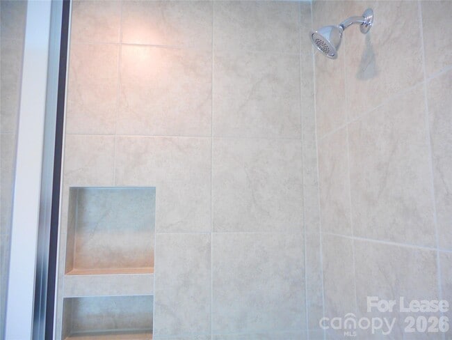 Building Photo - 2723 Yeager Dr NW