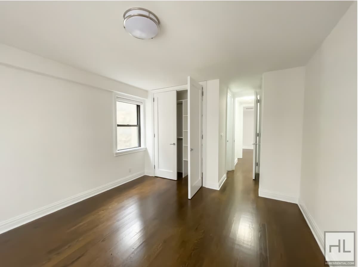 Building Photo - East 89th STREET