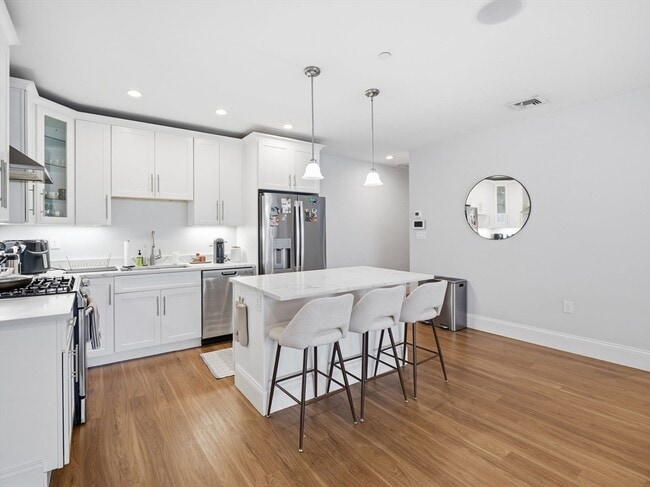 Building Photo - 45 L St